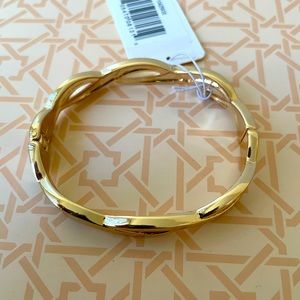 Openable bracelet bangle